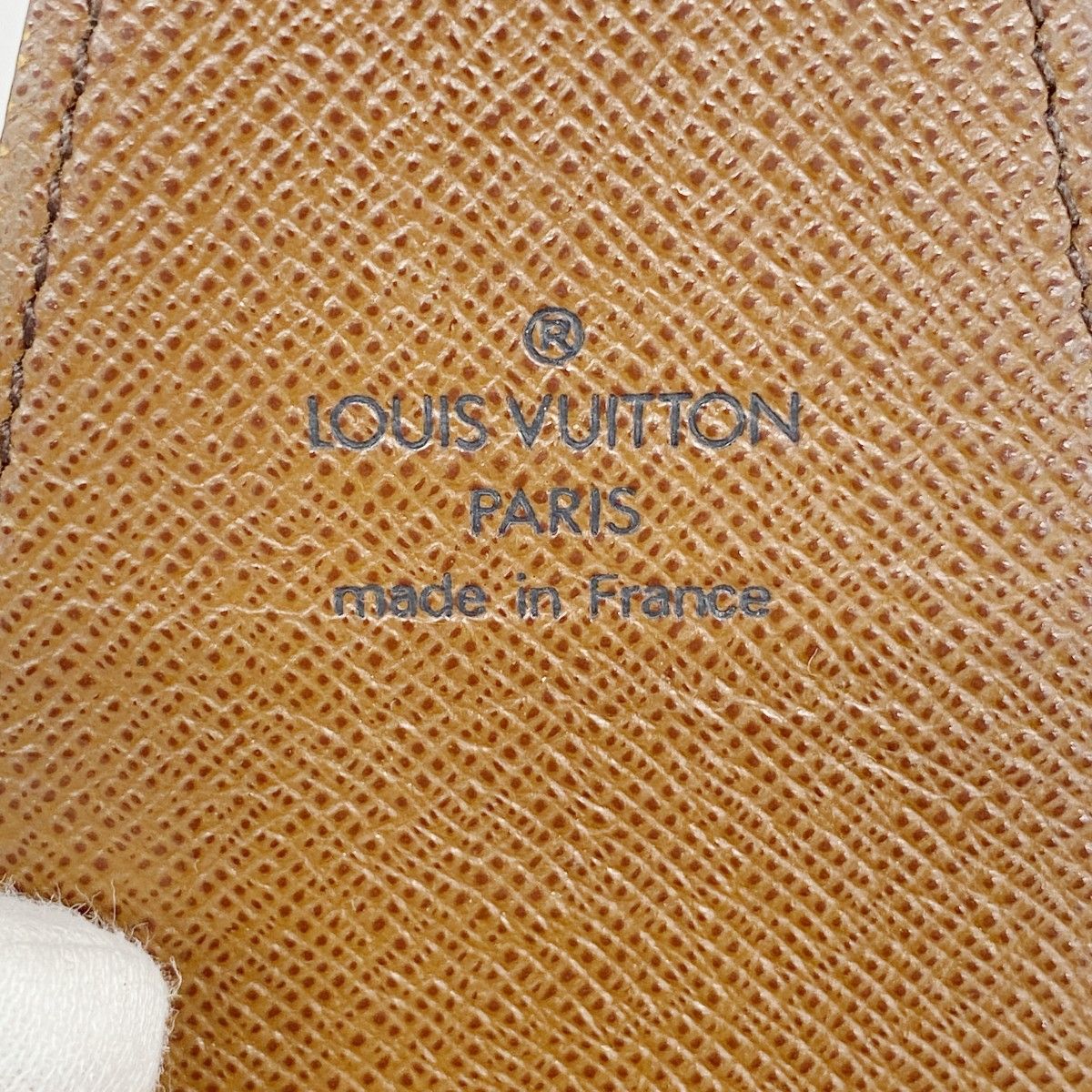 5od3206】ルイヴィトン シガレットケース モノグラム エテュイシガレット M63024 ブラウン【中古】メンズ レディース ユニセックス LOUIS  VUITTON ルイ ヴィトン エテュイシガレット 廃盤 モノグラム タバコケース M63024 未使用 中古 : UPRISE Yahoo!ショップ  - 通販 ... 【未使用に近い】 ルイヴィトン シガレットケース モノグラム M63024