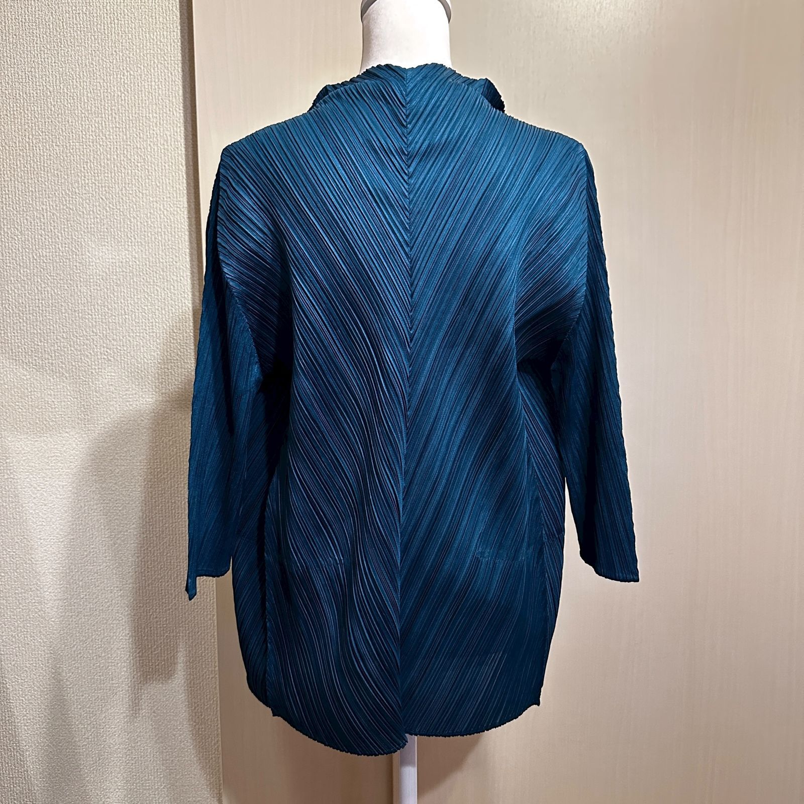 PLEATS PLEASE カーディガン 緑 サイズ3 HR0596 - メルカリ