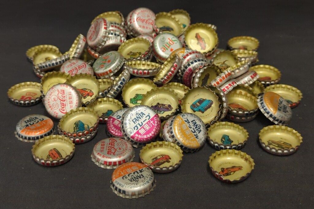 ファンタ・コカコーラ・スプライトなど スーパーカー王冠まとめ - メルカリ