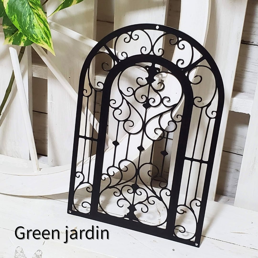 窓枠 ブラック アイアン アンティーク調 壁飾り ウォールデコ 撮影小物