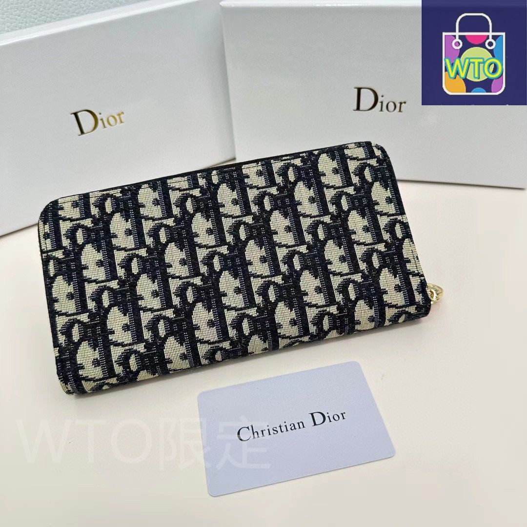 今日特価】Dior ディオール 小牛皮財布 刺しゅう細工精巧、仕上げが