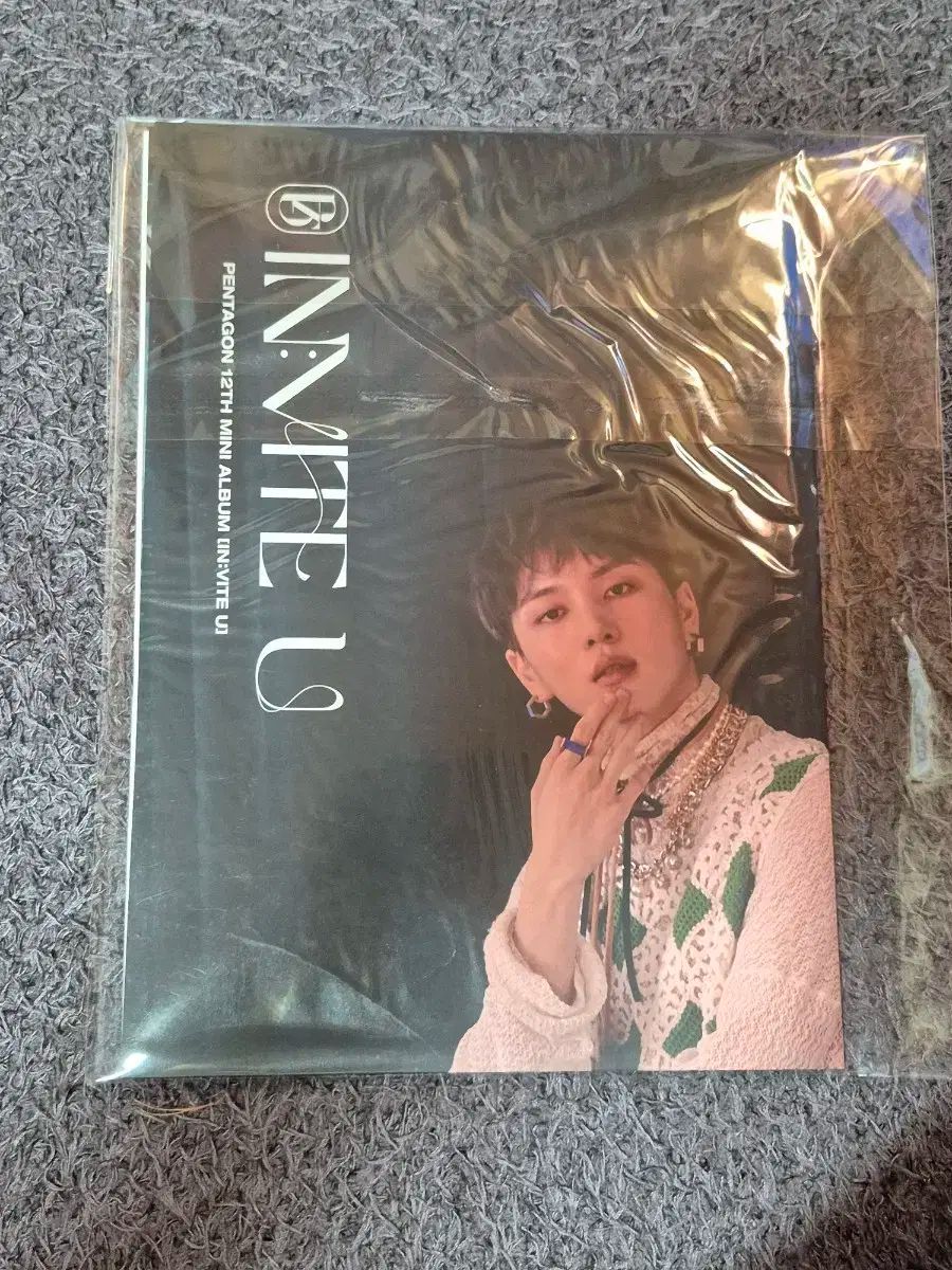 【新品未開封・まとめ売り】PENTAGON / IN:VITE U（20枚） PENTAGON IN:VITE U ポスター 出品 - メルカリ