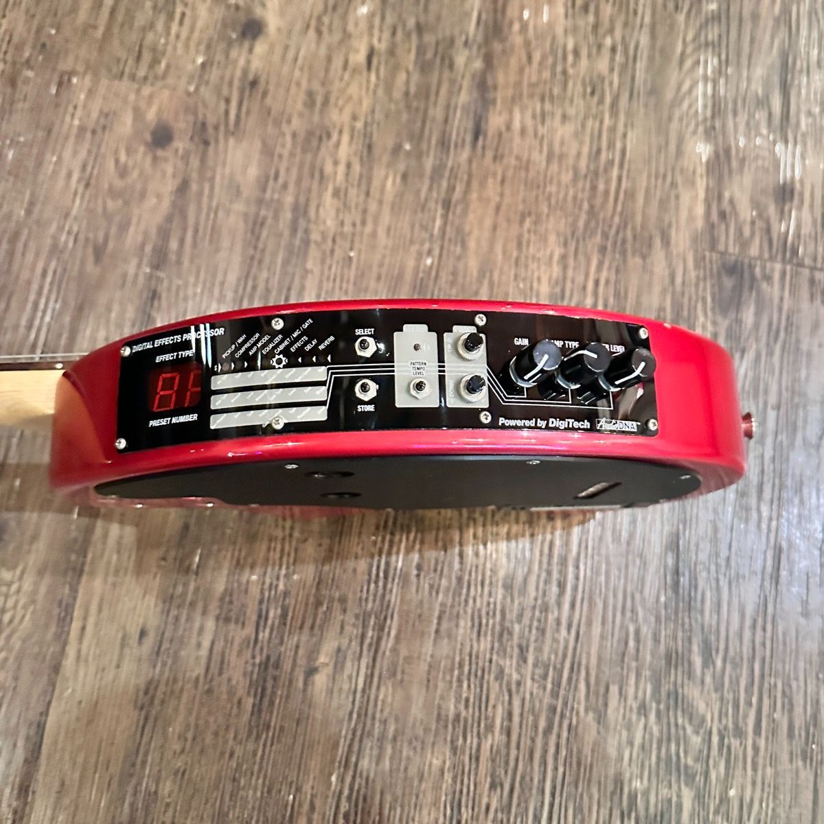 Fernandes DEGI-ZO Electric Guitar エフェクター内蔵 エレキギター