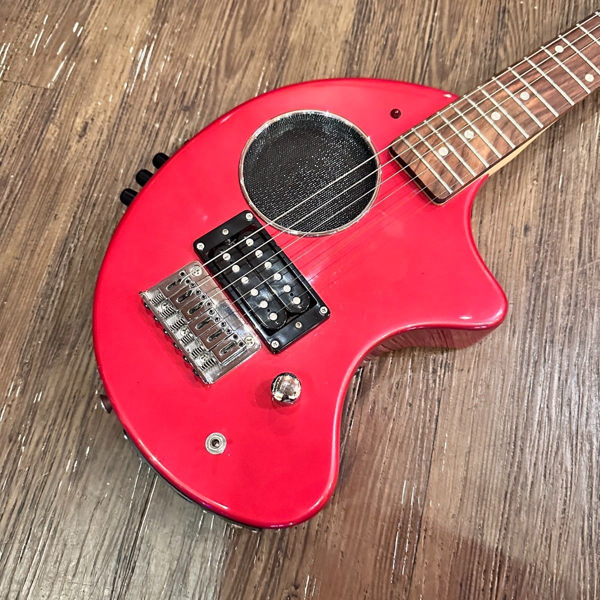 Fernandes DEGI-ZO Electric Guitar エフェクター内蔵 エレキギター