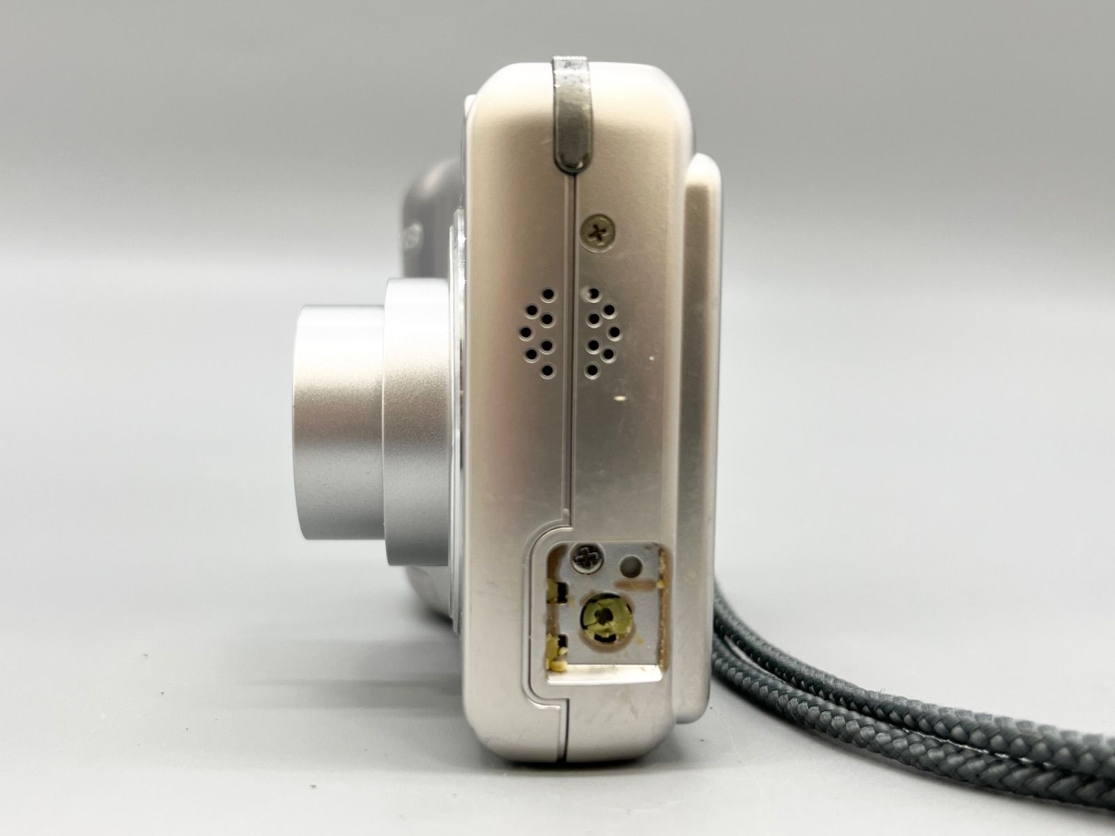 単三電池で動く] OLYMPUS FE-270 - メルカリ