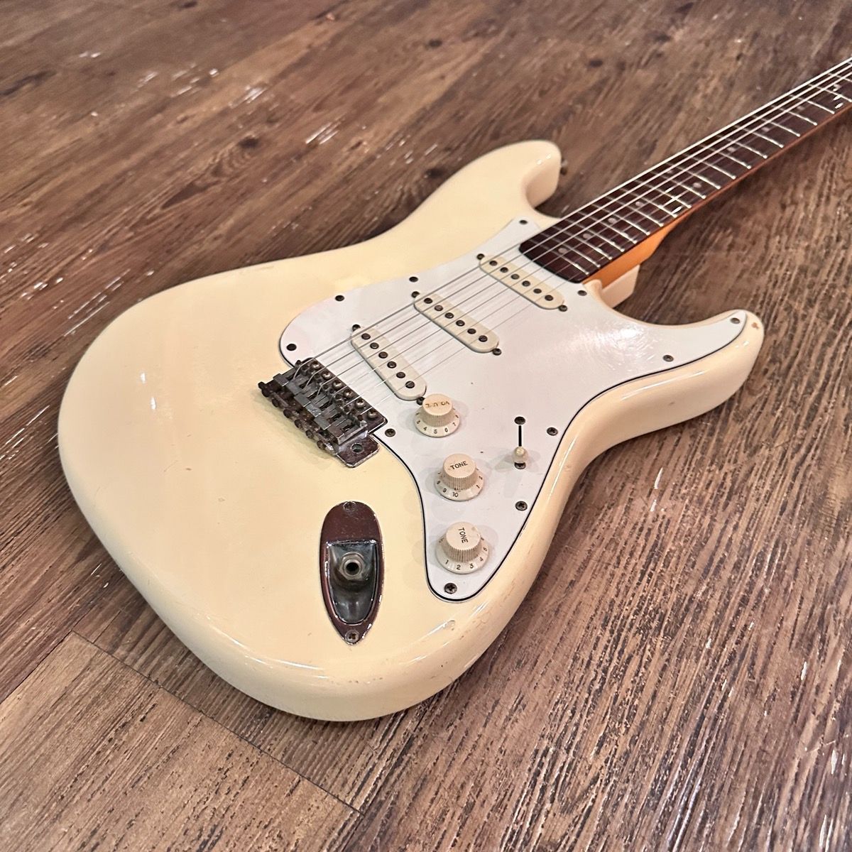 【美品】グレコGRECO★SE-600 ストラトキャスター 1977年製 美品】グレコGRECO☆SE-600 ストラトキャスター 1977年製 美品】グレコ