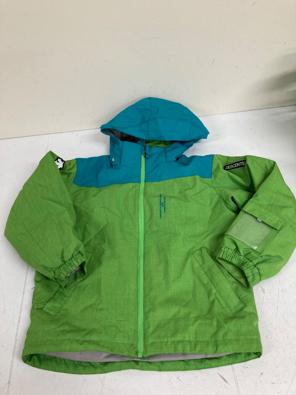 デサントdescentスキーウェア スキー スノボジャケット Mメンズ 緑 デサントdescentスキーウェア スキー スノボジャケット Mメンズ 緑