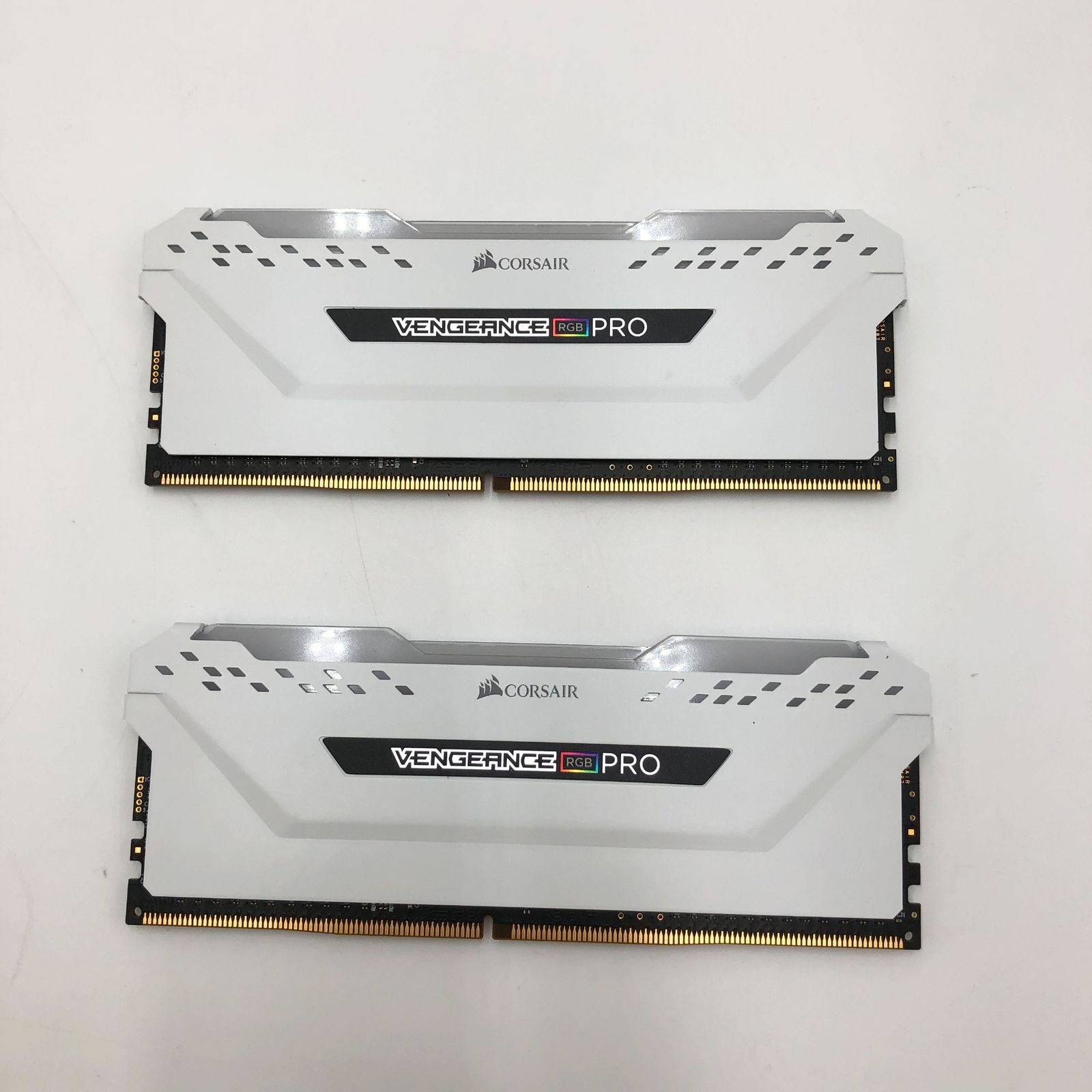 CORSAIR DDR4-3200MHz デスクトップPC用 メモリモジュール CORSAIR DDR4-3200MHz デスクトップPC用 メモリモジュール