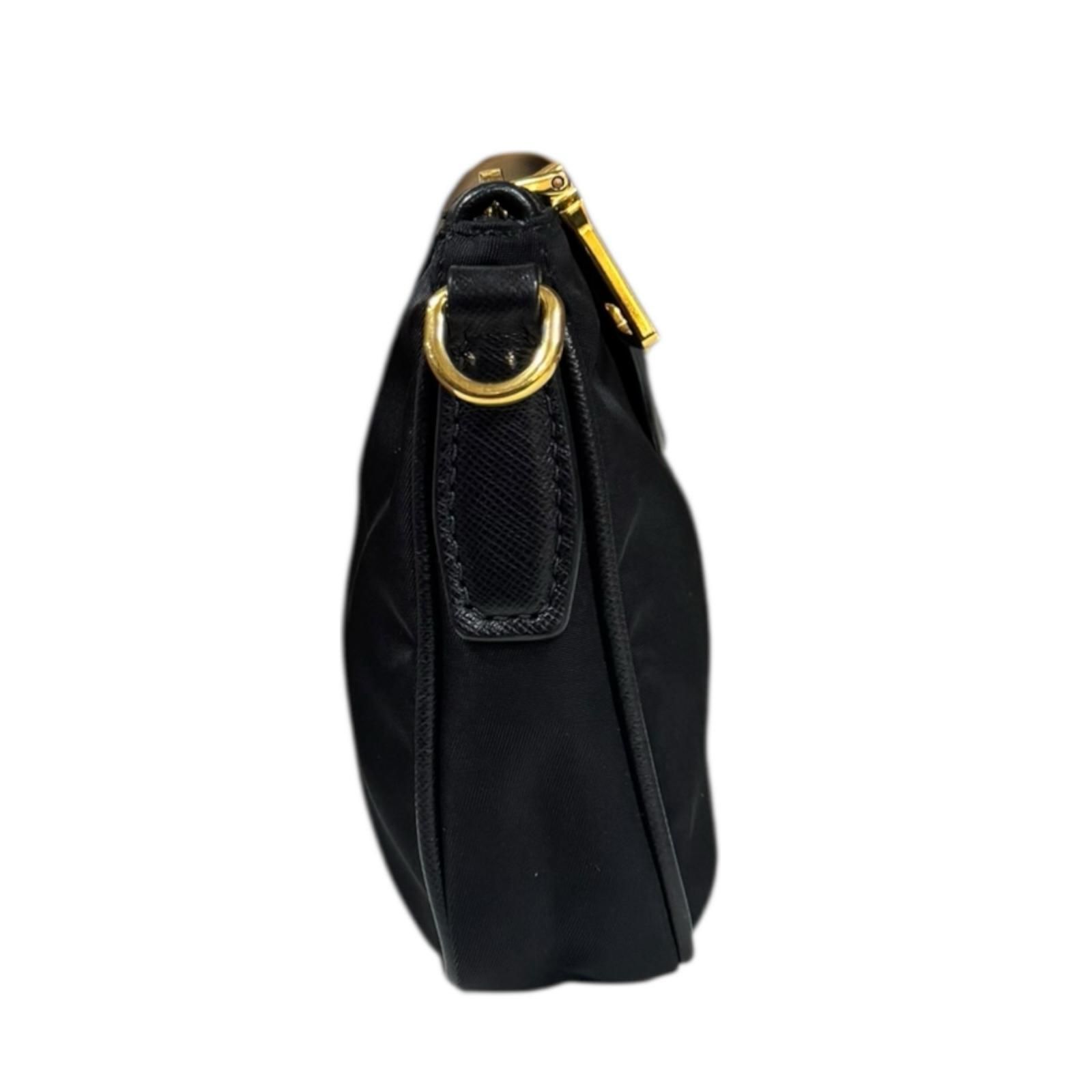 美品》PRADA(プラダ)ショルダーバッグ ［美品］RFID内蔵 PRADA プラダ 