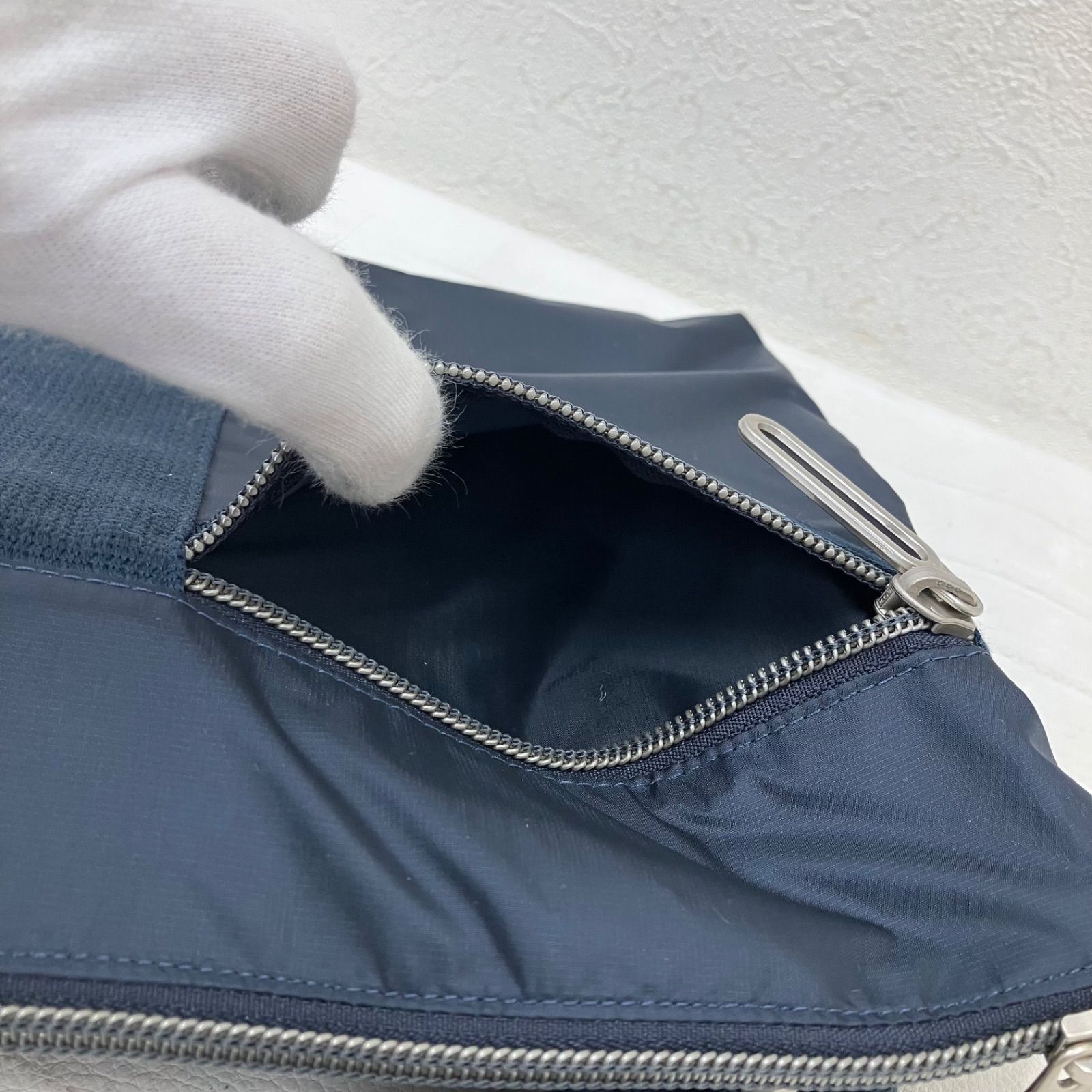 【新品】LeSportsacレスポートサック　エッセンシャル　ボディバッグ レスポートサック LeSportsac ESSENTIAL BELT BAG （ブランC