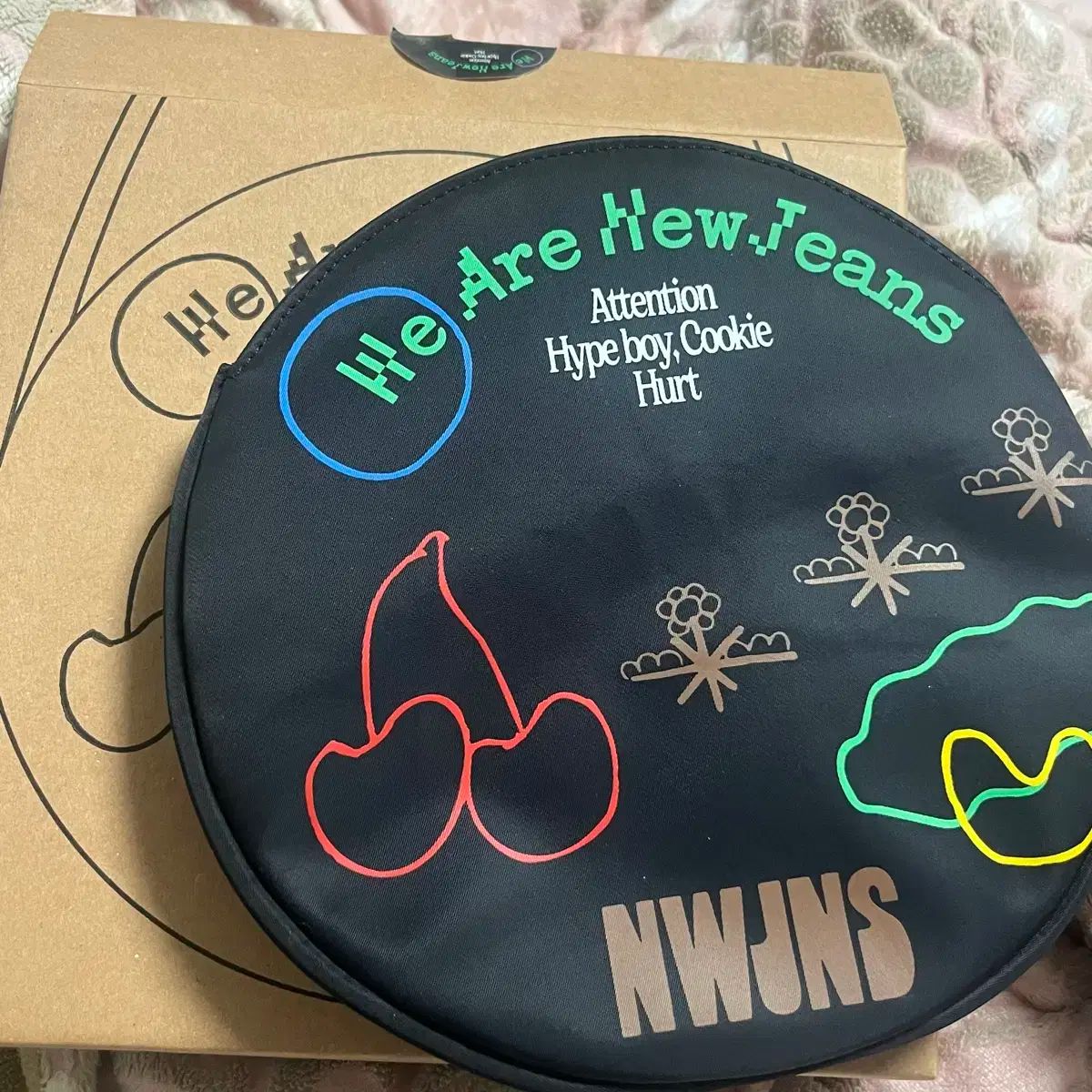 新品未開封 NewJeans アルバム 限定版 bag ver. 赤 NewJeans アルバム 限定盤 Bag ver. RED／レッド NEWJEANS - NEW JEANS