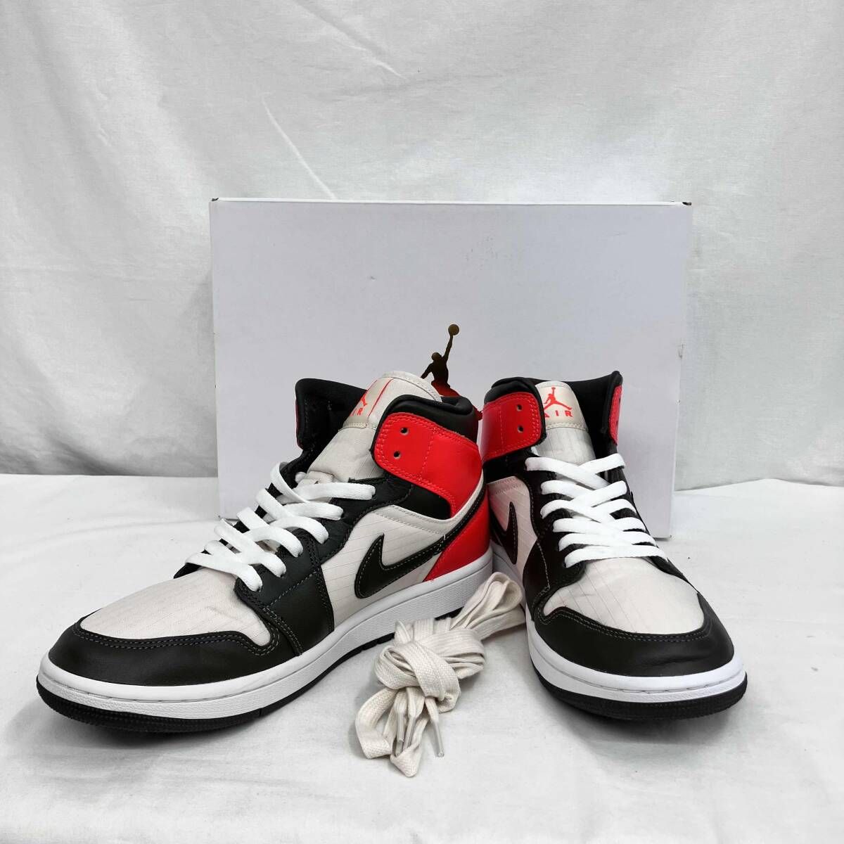 NIKE/ナイキ/AIR JORDAN 1 MID/エアジョーダン1ミッド/DQ6078-100 