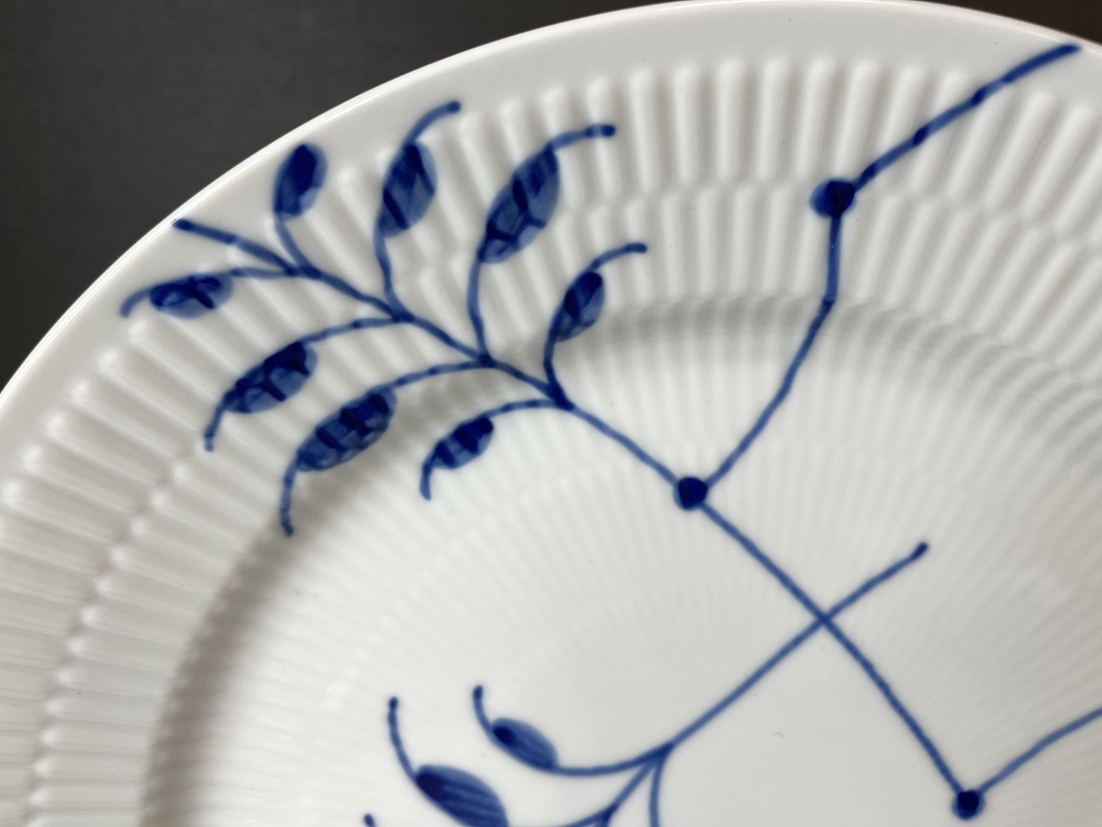 ○美品 ロイヤルコペンハーゲン ブルーフルーテッド メガ プレート