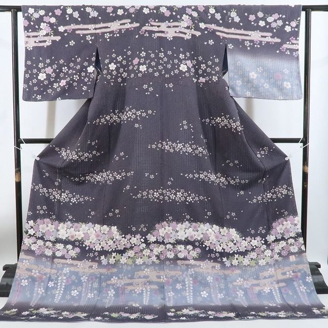 ❁tomihisa❁新品 総スワトウ刺繍 落款 桜 着物 正絹 仕付け糸付 作家