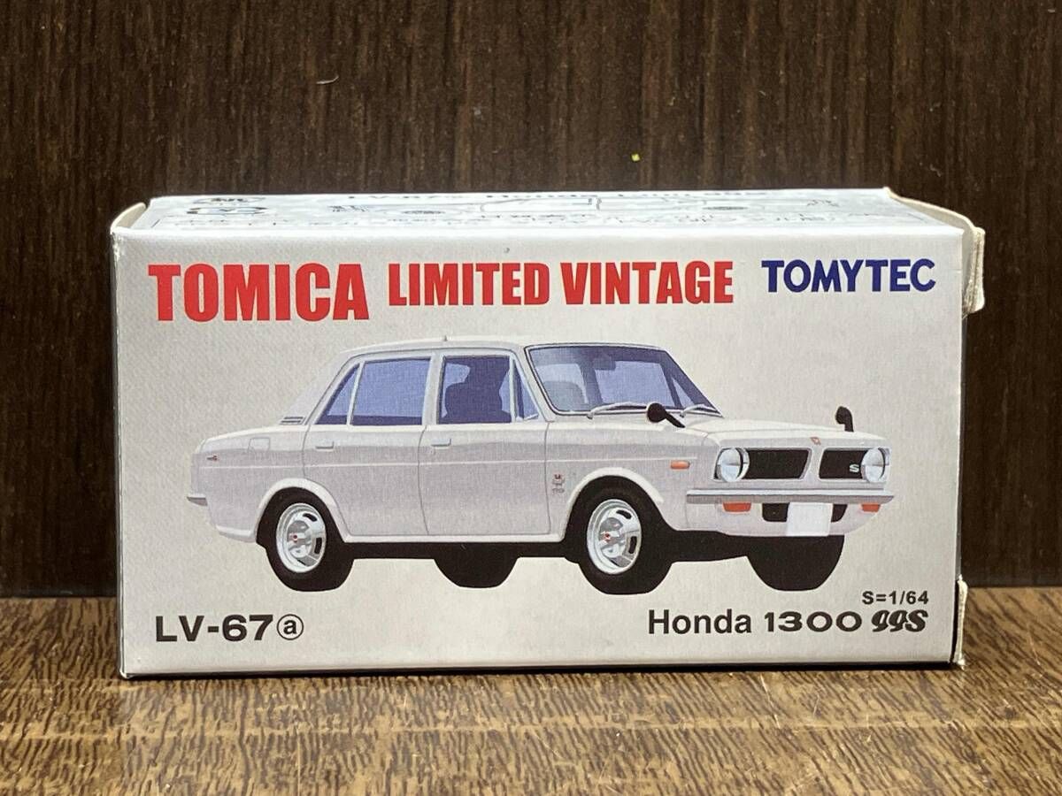 トミカ LV-67a Honda 1300 99S(ホワイト) リミテッドヴィンテージ