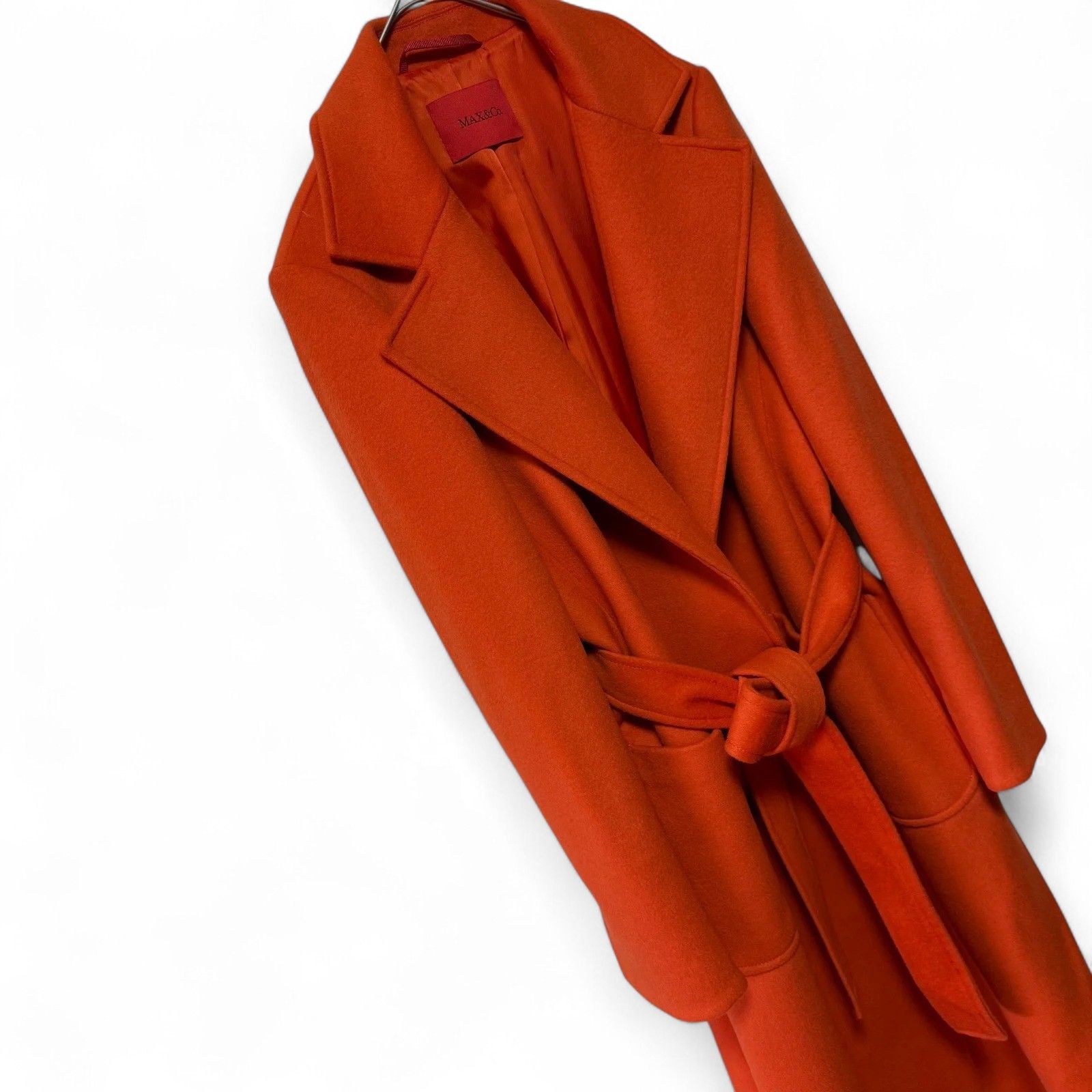 未使用に近い 滝沢カレンさん着用 現行MaxMara バージンウール100