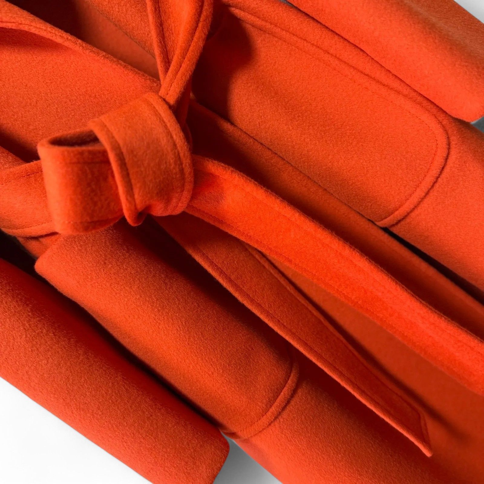 未使用に近い 滝沢カレンさん着用 現行MaxMara バージンウール100