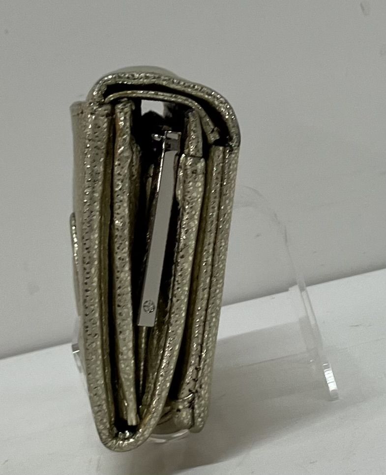 TOD'S(トッズ) 2つ折り財布 - グリーン レザー トッズ 折財布 メンズ