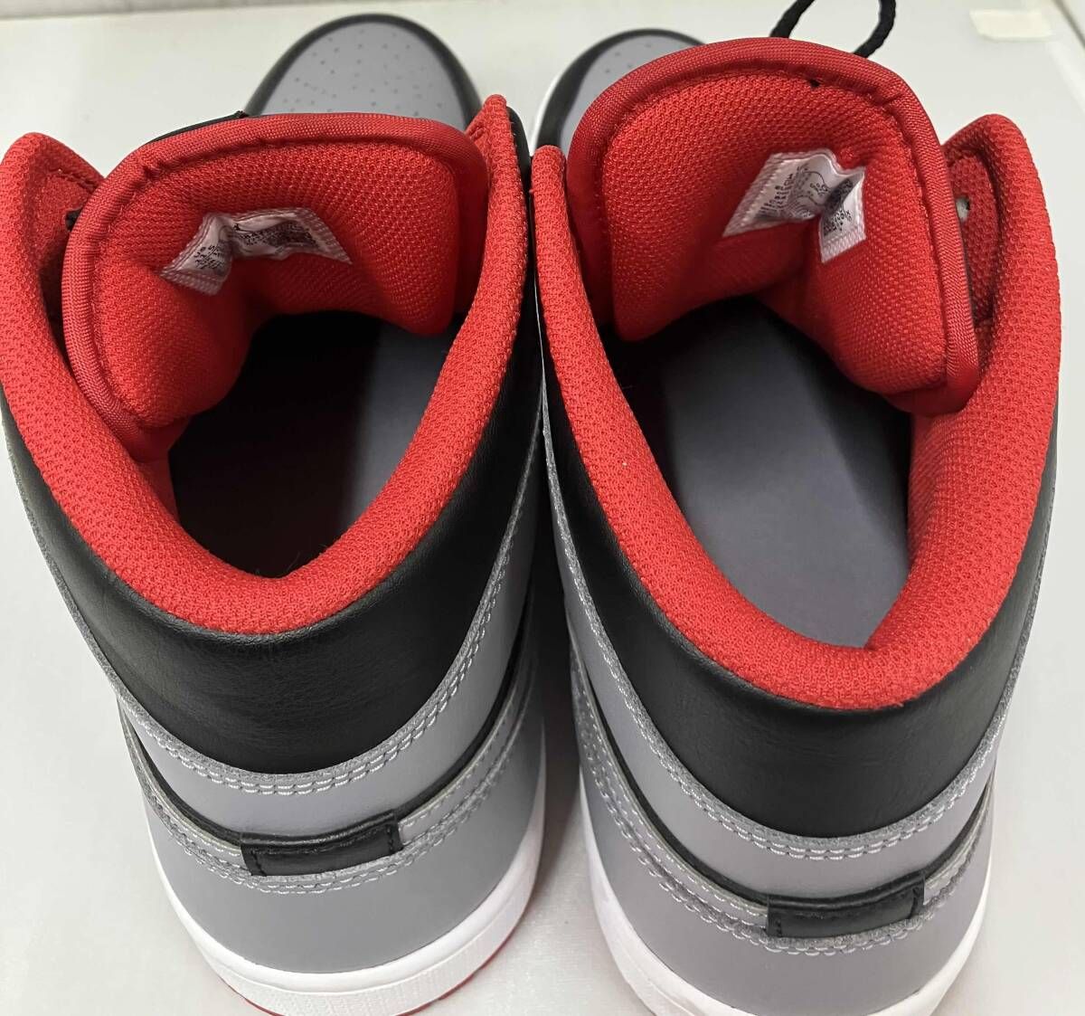NIKEナイキ／DQ8426-006／ AIR JORDAN 1 MID 