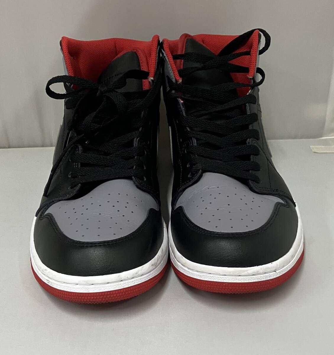 NIKEナイキ／DQ8426-006／ AIR JORDAN 1 MID 'BLACK／CEMENT GREY