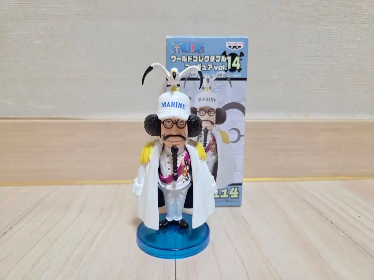 ONE PIECE ワールドコレクタブル マリンフォード 仙石 忍 出品 - メルカリ