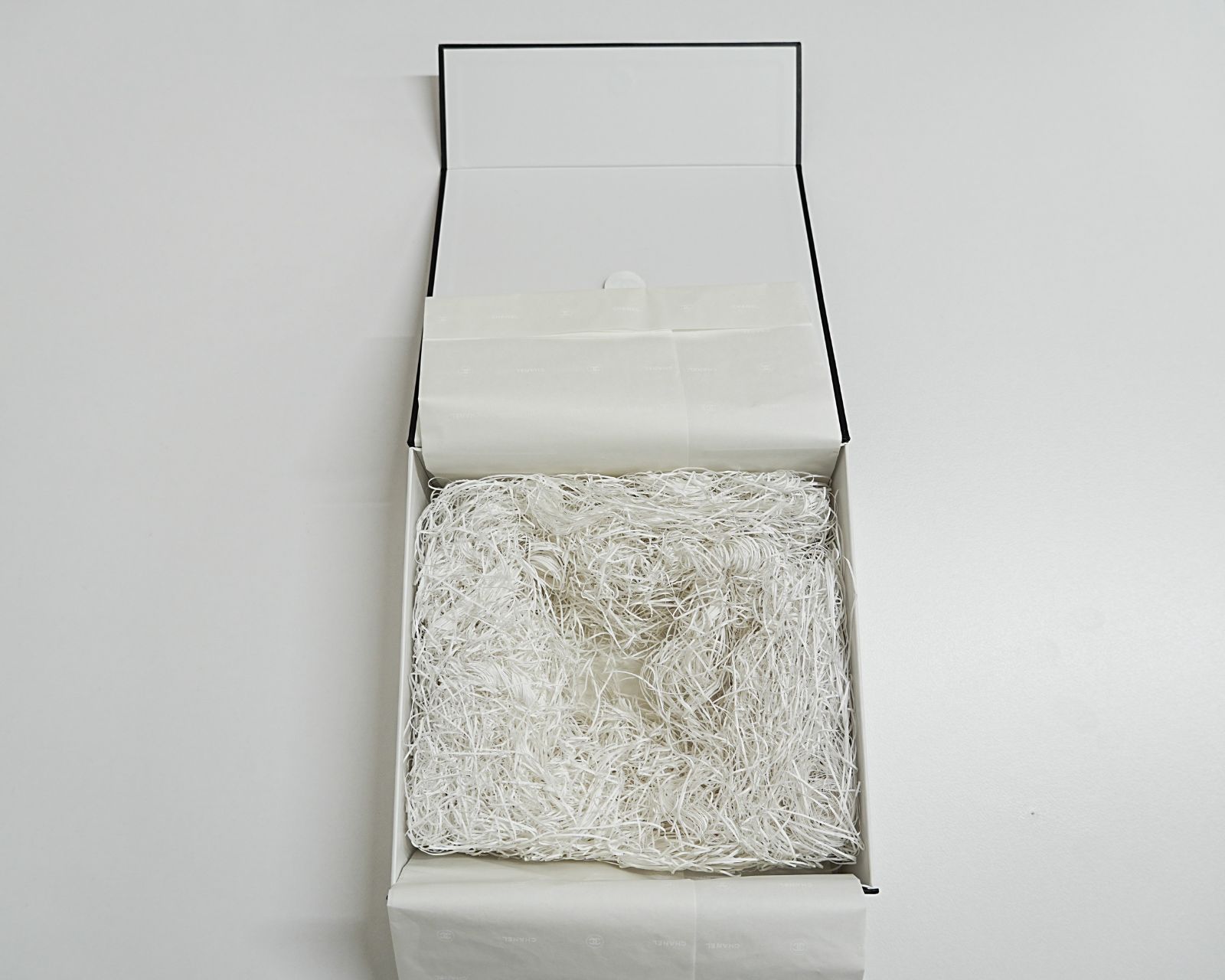 NI] CHANEL シャネル 空箱 LA CRÈME MAIN ラ クレーム マン CHANCE