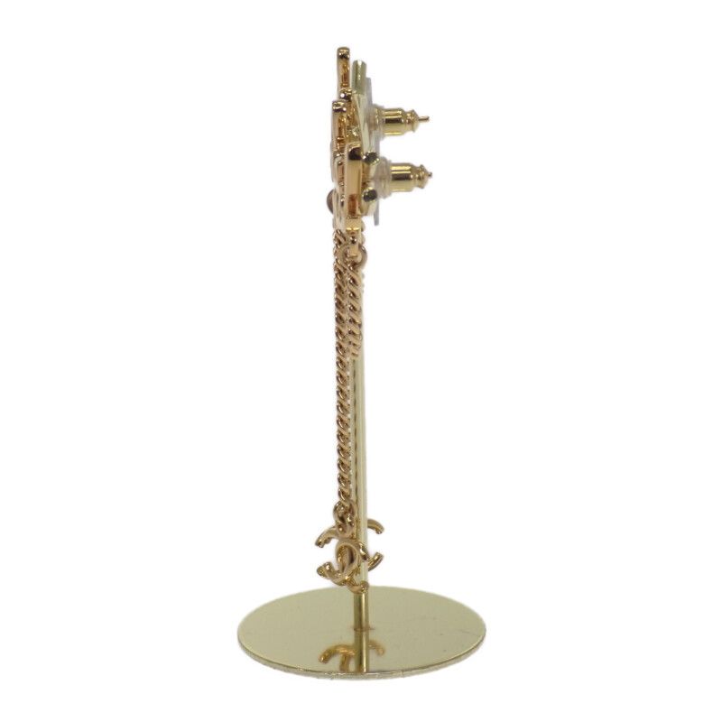 【未使用に近い状態】CHANEL ゴールドチェーンロゴピアス　最終値下げ シャネル CHANEL CCロゴチェーン ピアス メタル ゴールド レディース