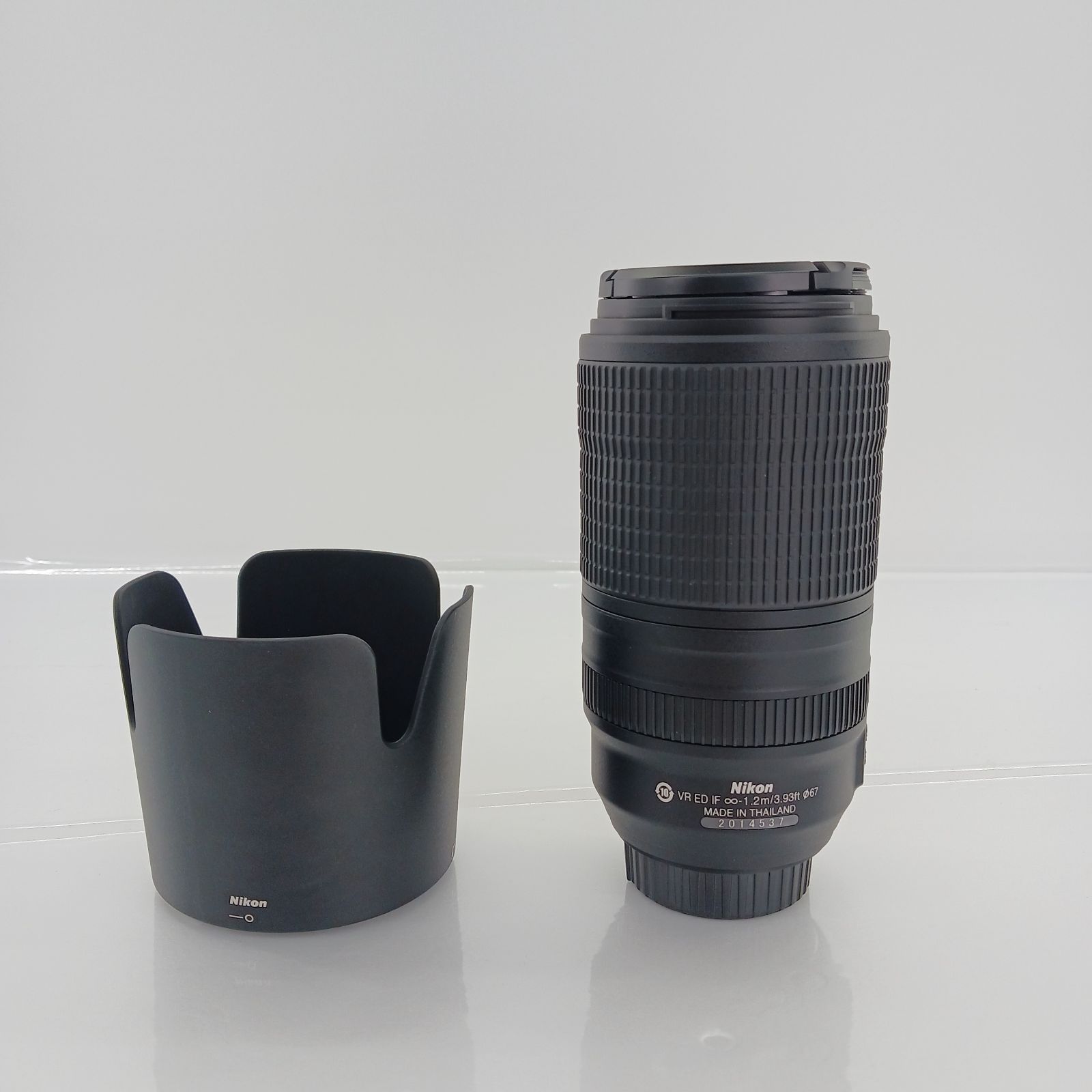 ニコン D5100本体、VRレンズ、望遠レンズセット(収納袋付) ニコン D5100本体、VRレンズ、望遠レンズセット(収納袋付) ニコン