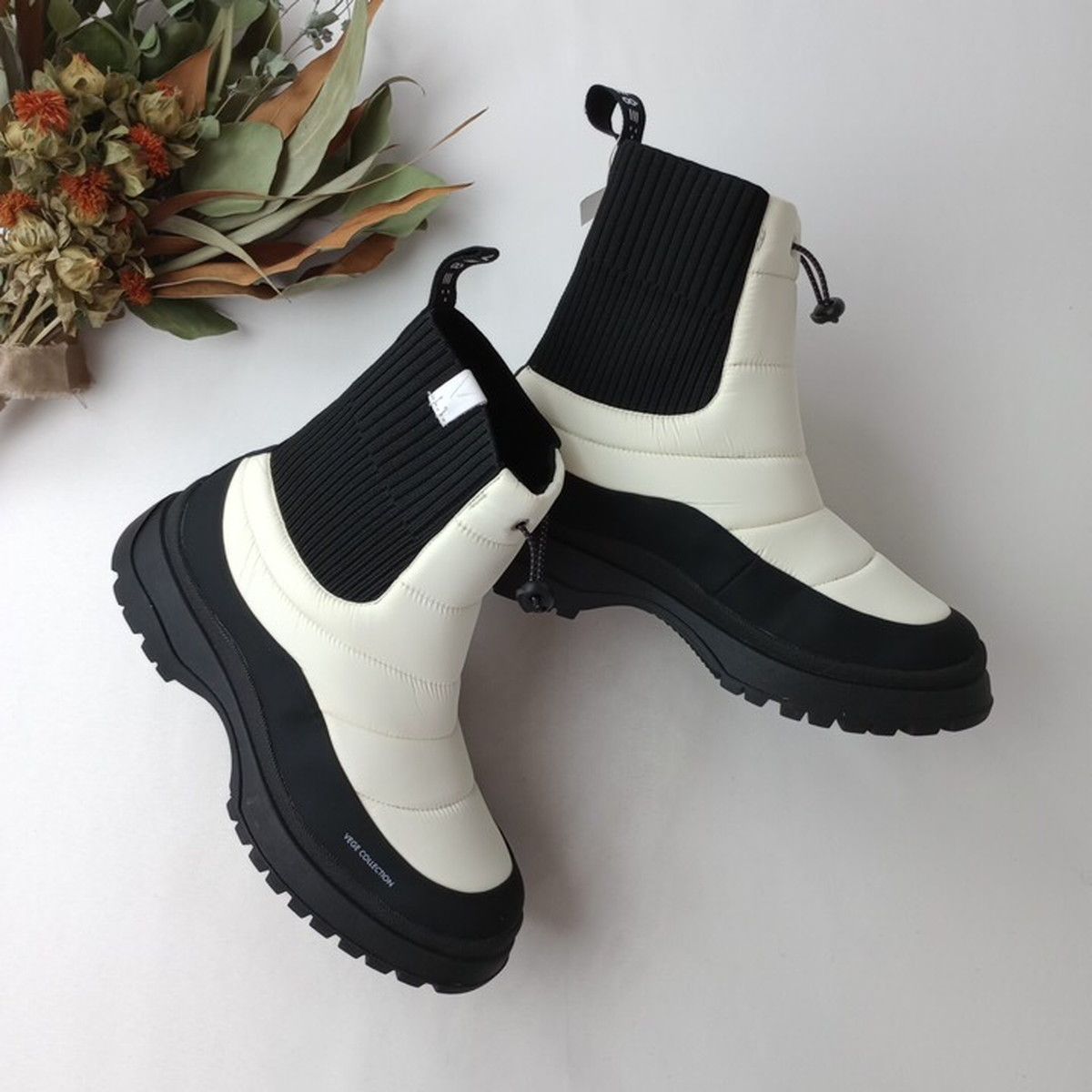 新品 VEGE × nouer ヌエール ハイブリッドスノーブーツ 39 オフ