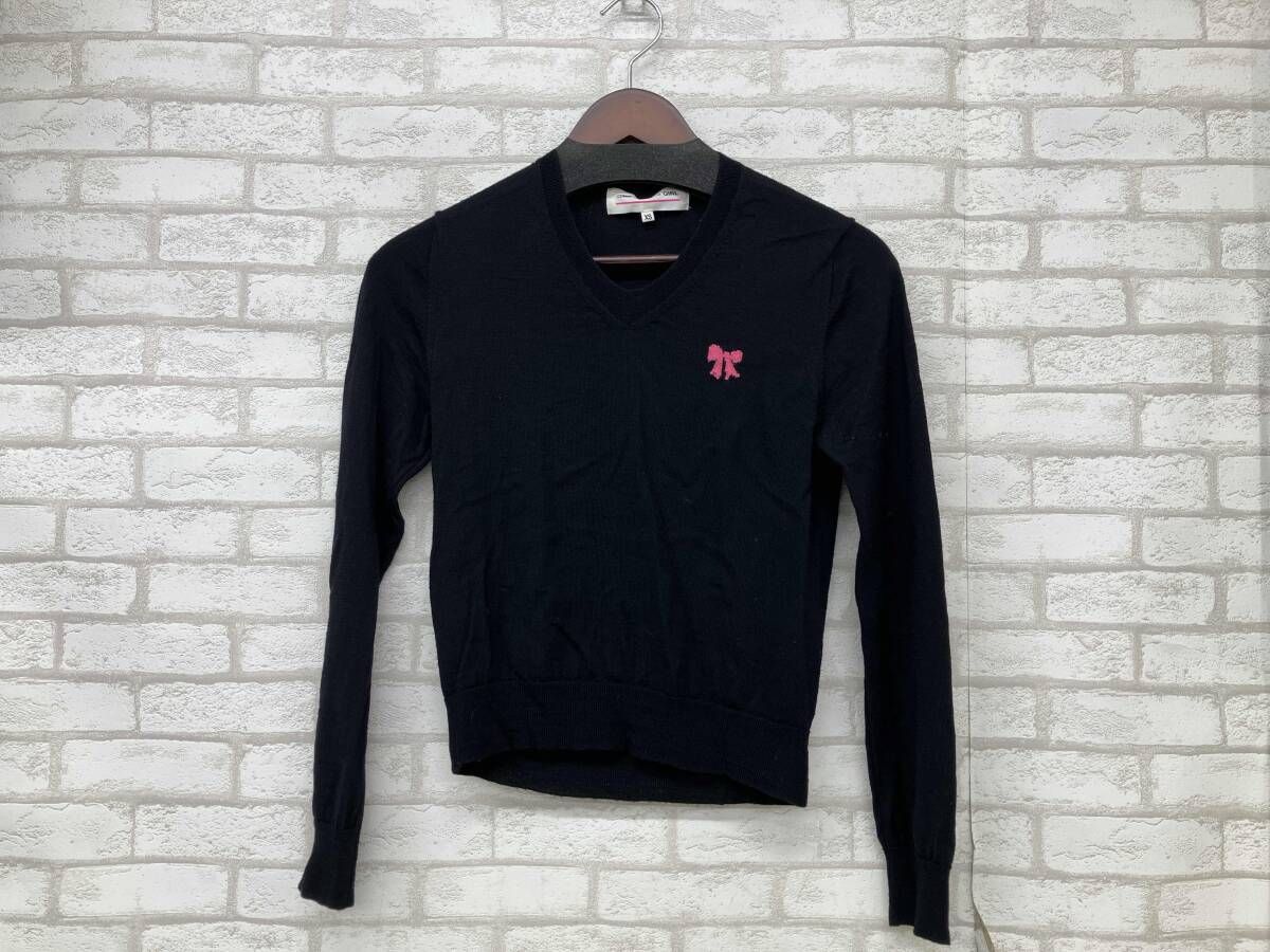 コムデギャルソン刺繍入り黒Vネック長袖ニット コムデギャルソン刺繍入り黒Vネック長袖ニット