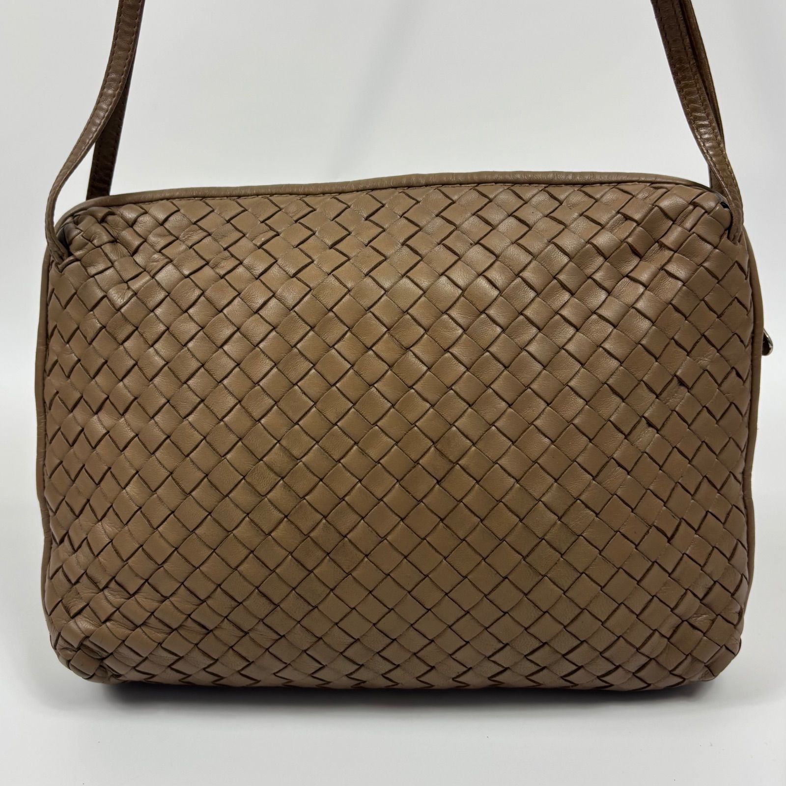 BOTTEGA VENETA ボッテガヴェネタ イントレチャート ショルダーバッグ