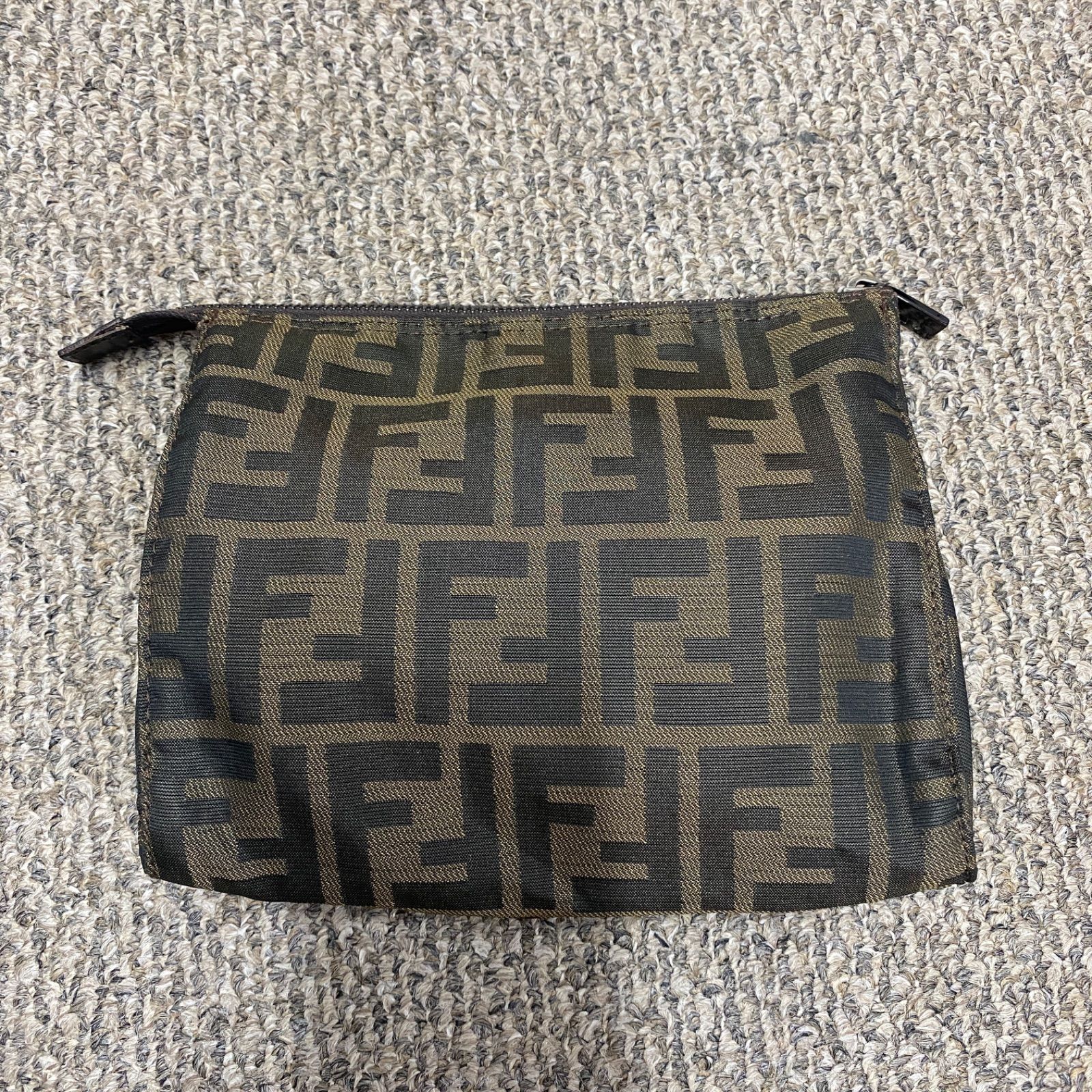 FENDI ポーチ　ズッカ　小物入れ　フェンディ フェンディFENDIポーチ】ズッカ柄ロゴ化粧ポーチ小物入れ文具筆箱