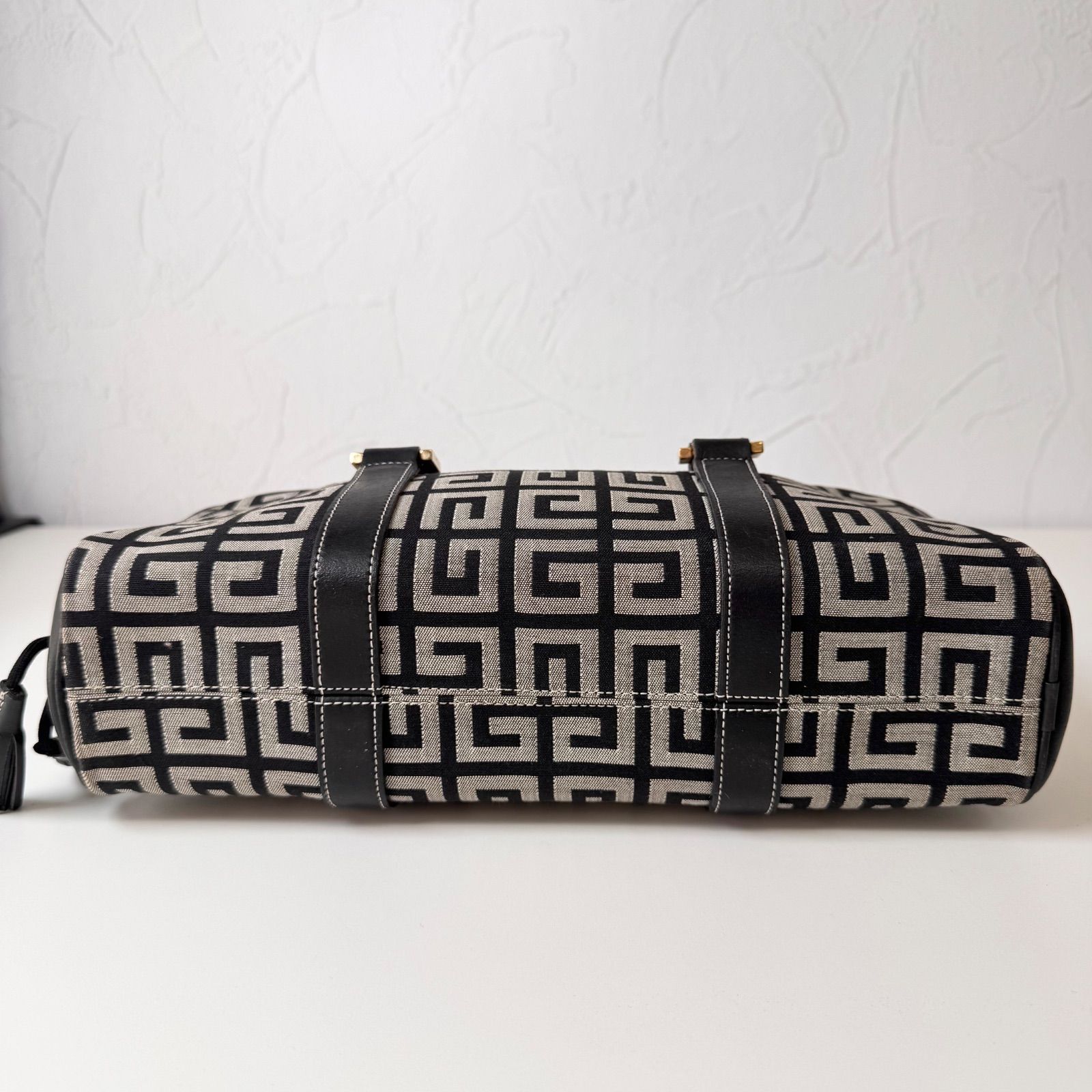 ✨Bランク GIVENCHY ハンドバッグ ミニボストン バッグ Gロゴ 総柄