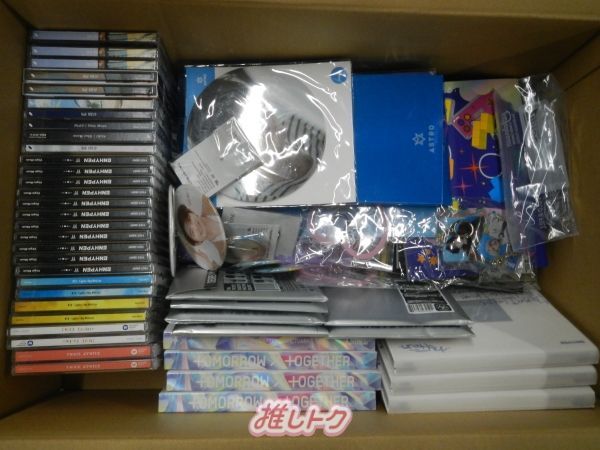 a出品 アイドルグッズ詰め合わせ グッズ詰め合わせ】 □ アイドル 箱入りグッズセット - メルカリ