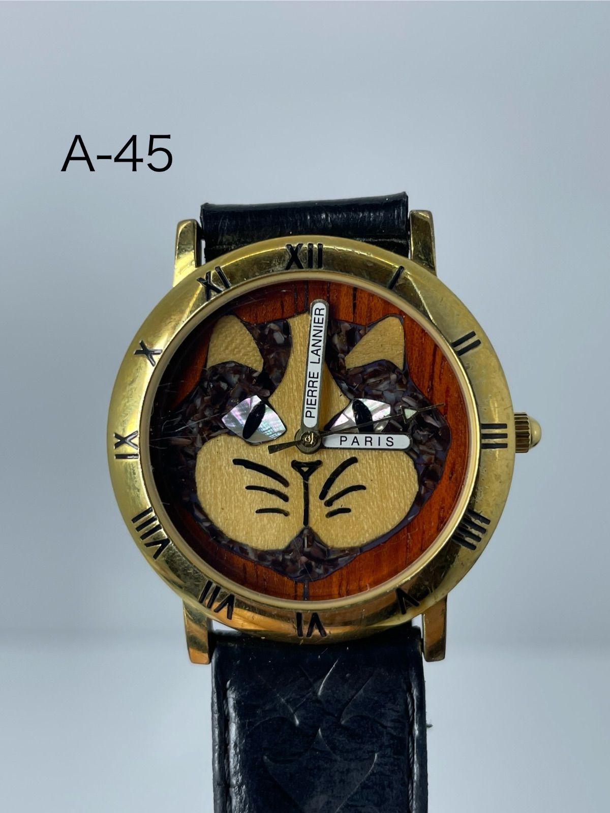 miyulin 箱付き Pierre Lannier 腕時計 猫 シェル PIERRE LANNIER/ネコ柄シェル文字盤/箱付/希少品 - メルカリ