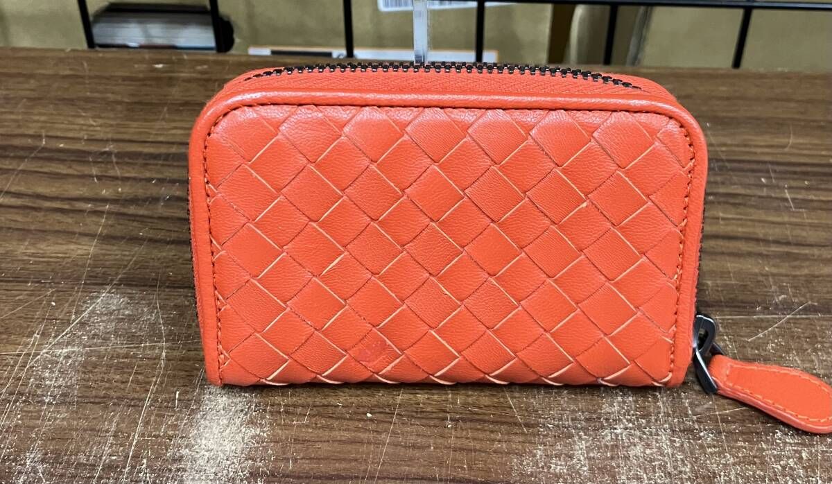 ショップ BOTTEGA VENETA ボッテガヴェネタ／イントレチャート 114075