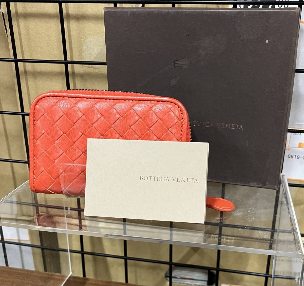 ショップ BOTTEGA VENETA ボッテガヴェネタ／イントレチャート 114075