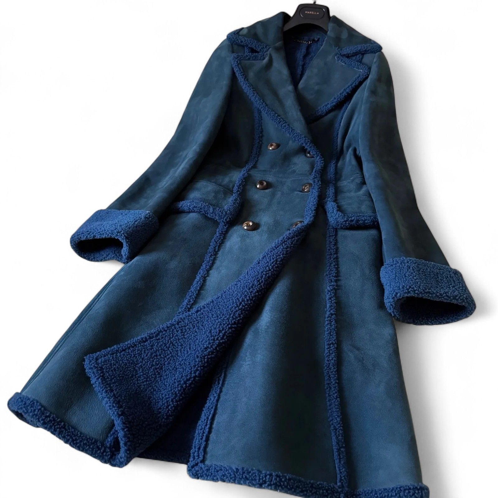 フェラガモ ムートンコート シアリング ボア ロゴ釦 ブルー系 - メルカリ