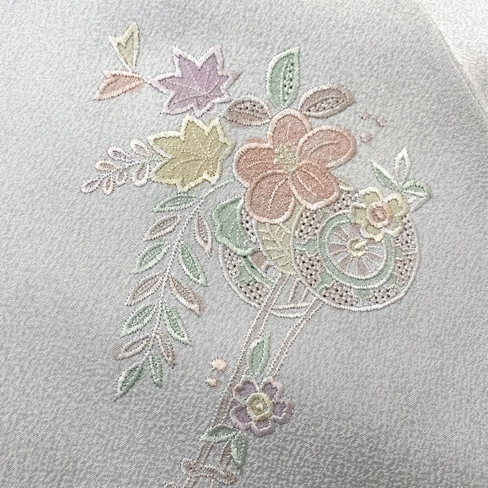 未使用品 逸品 上品 スワトウ刺繍 正絹 訪問着 K1060 - メルカリ