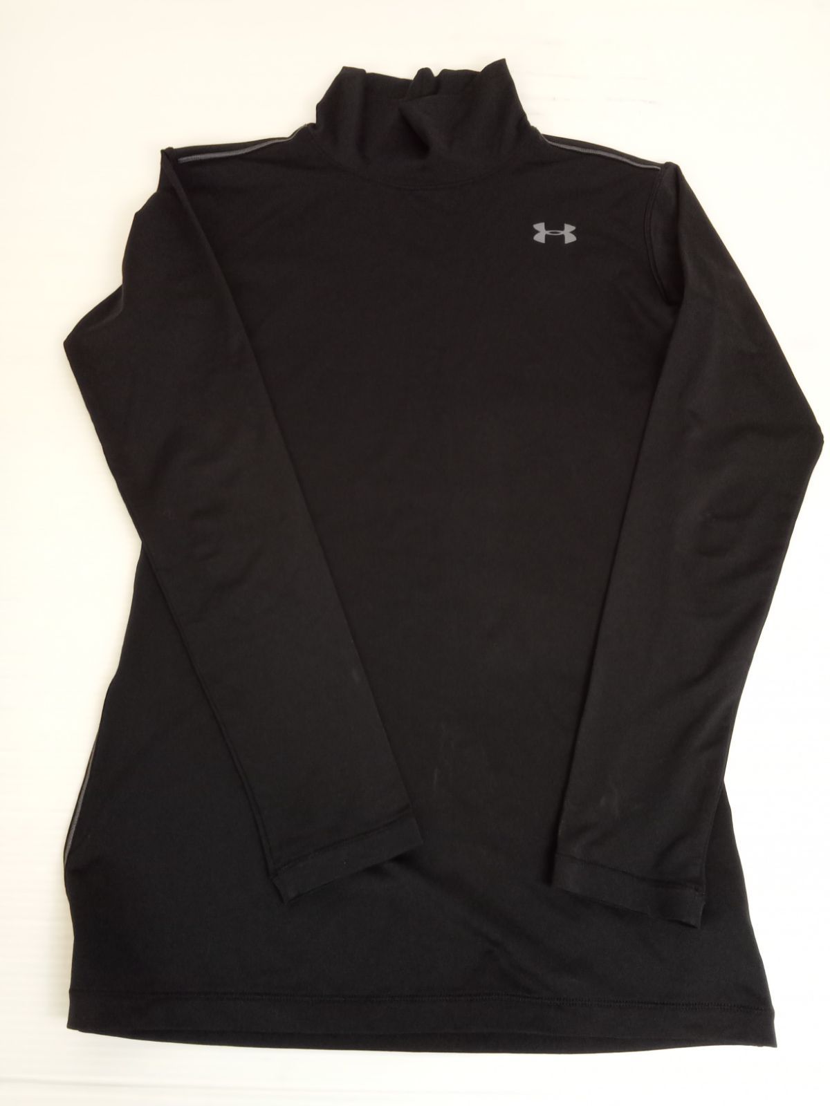 UNDER ARMOUR/アンダーアーマー 長袖 タートルネック 黒 【中古品