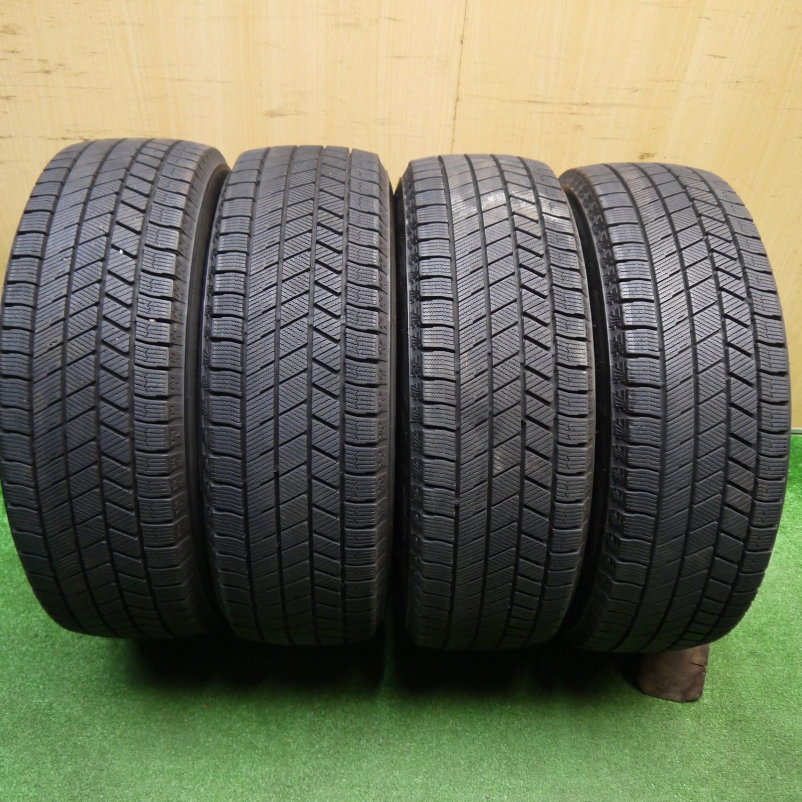 【バリ溝美品】SMACK 15in ブリヂストン ブリザック195/65R15 195/65R15ブリヂストンスタッドレスVRX3 4本セット2023年製バリ溝 2023