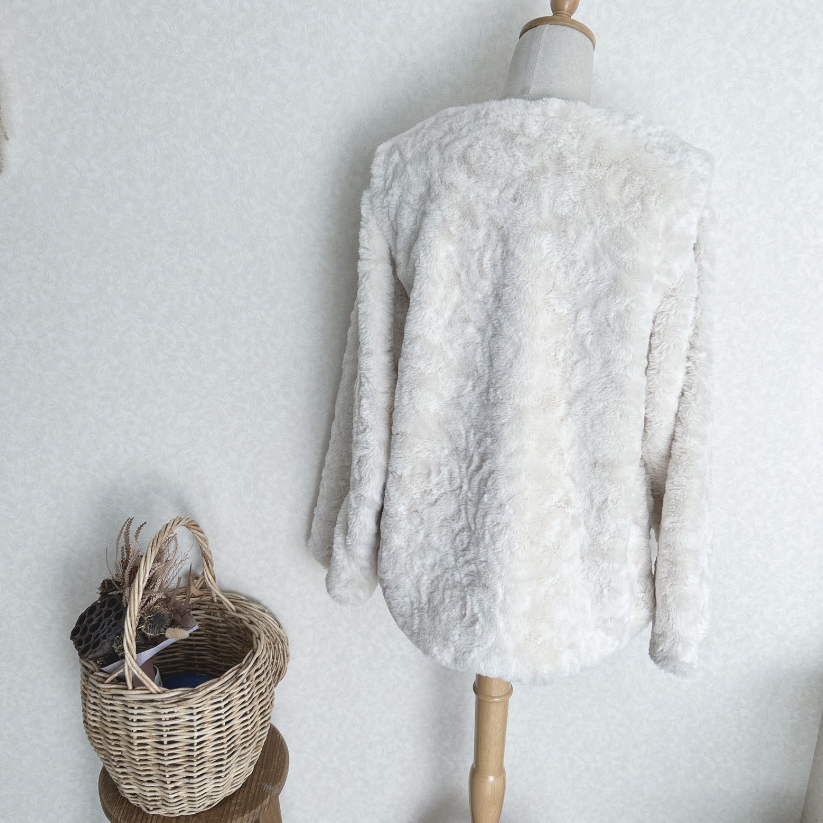 one after another NICE CLAUP ファーショートコート キラキラボタン