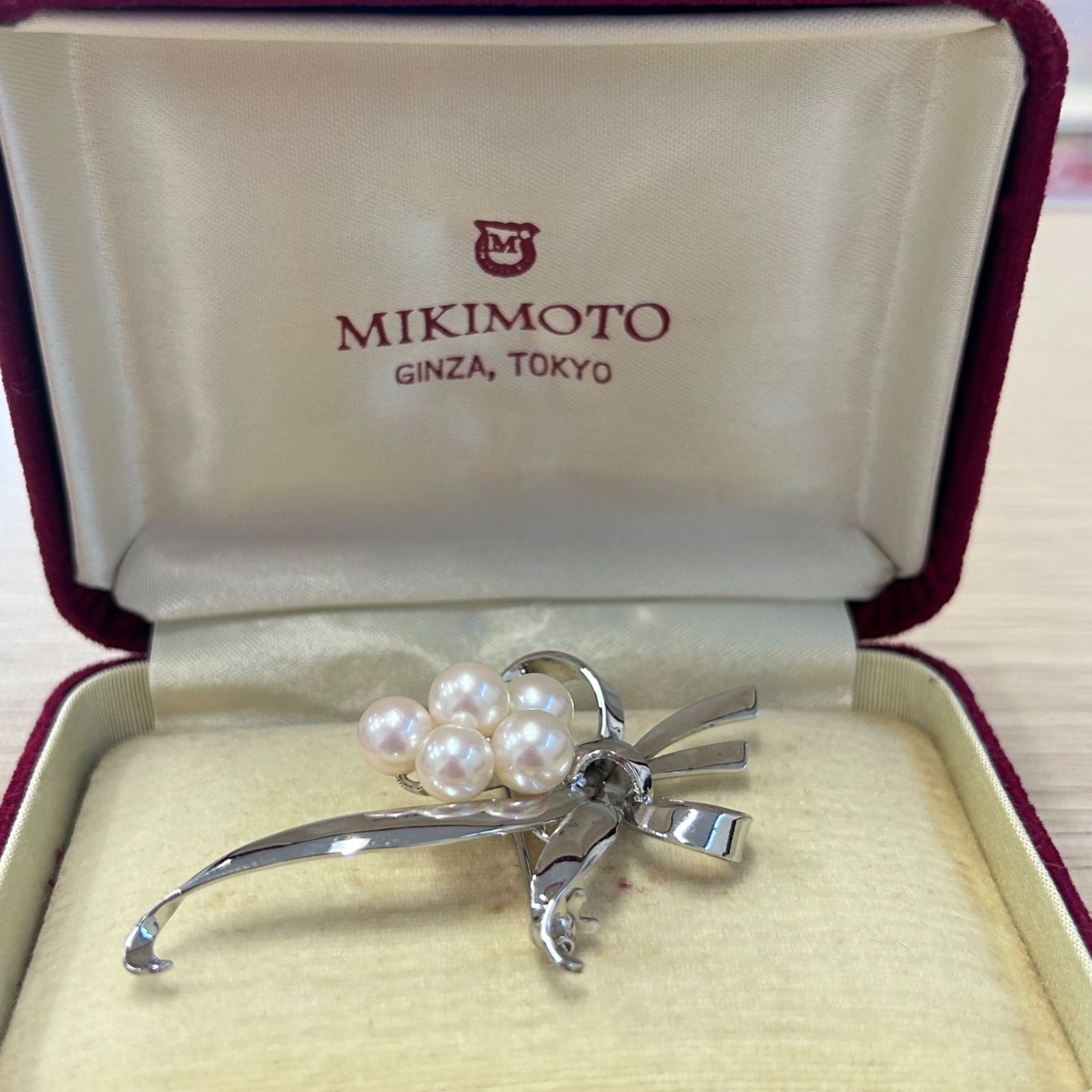 ミキモト アコヤ本真珠 11粒 パール ブローチ silver シルバー リボン ミキモト パール11粒 ブローチ ミキモト アコヤ本真珠 11粒 パール
