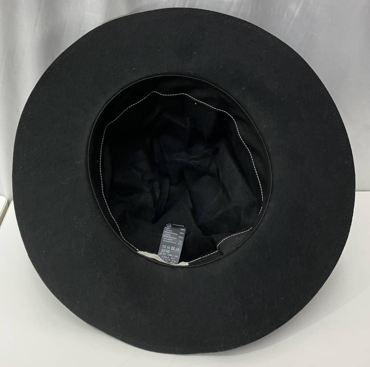 新品　CA4LA カシラ　クロッシェ　黒のウールフェルトハット 新品 CA4LA カシラ クロッシェ 黒のウールフェルトハット B.C W