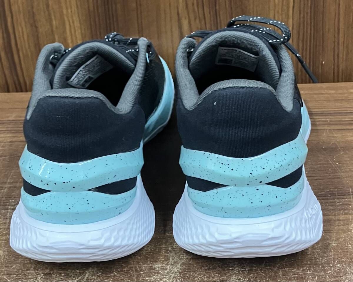 UNDER ARMOURアンダーアーマー／3026276-001 CURRY 2 LOW FLOTRO