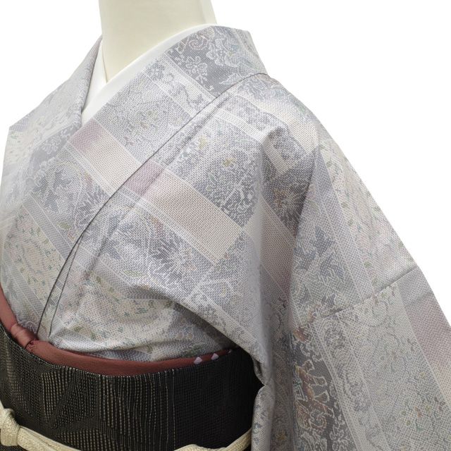 大島紬の単衣・正絹・単品・訳あり 中古】 本場大島紬 単衣 着物 リサイクル 正絹 織絣 横双 ライトグレー