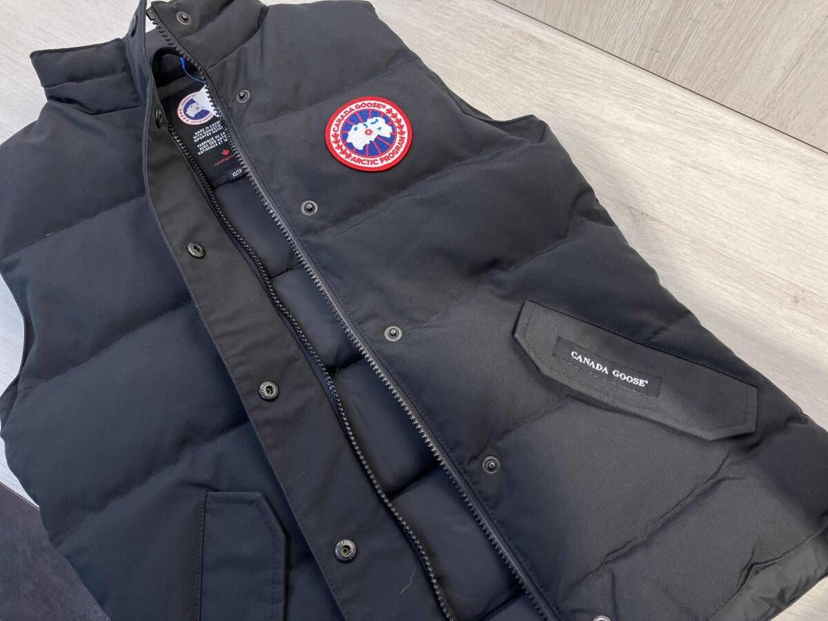 CANADA GOOSE ダウンベスト 2832L BLK オフィシャルサイト
