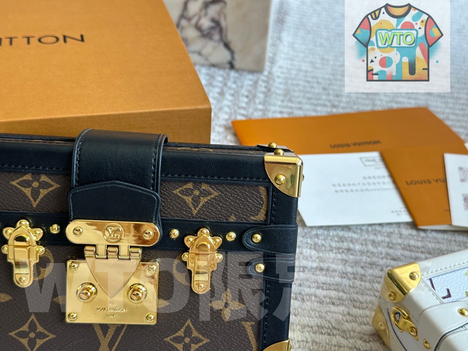 LOUIS VUITTON トランクボックスバッグ - コンパクトサイズ (19×12cm