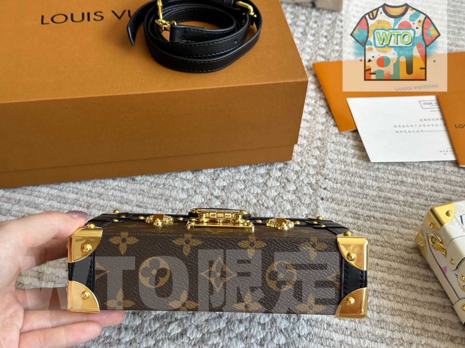LOUIS VUITTON トランクボックスバッグ - コンパクトサイズ (19×12cm