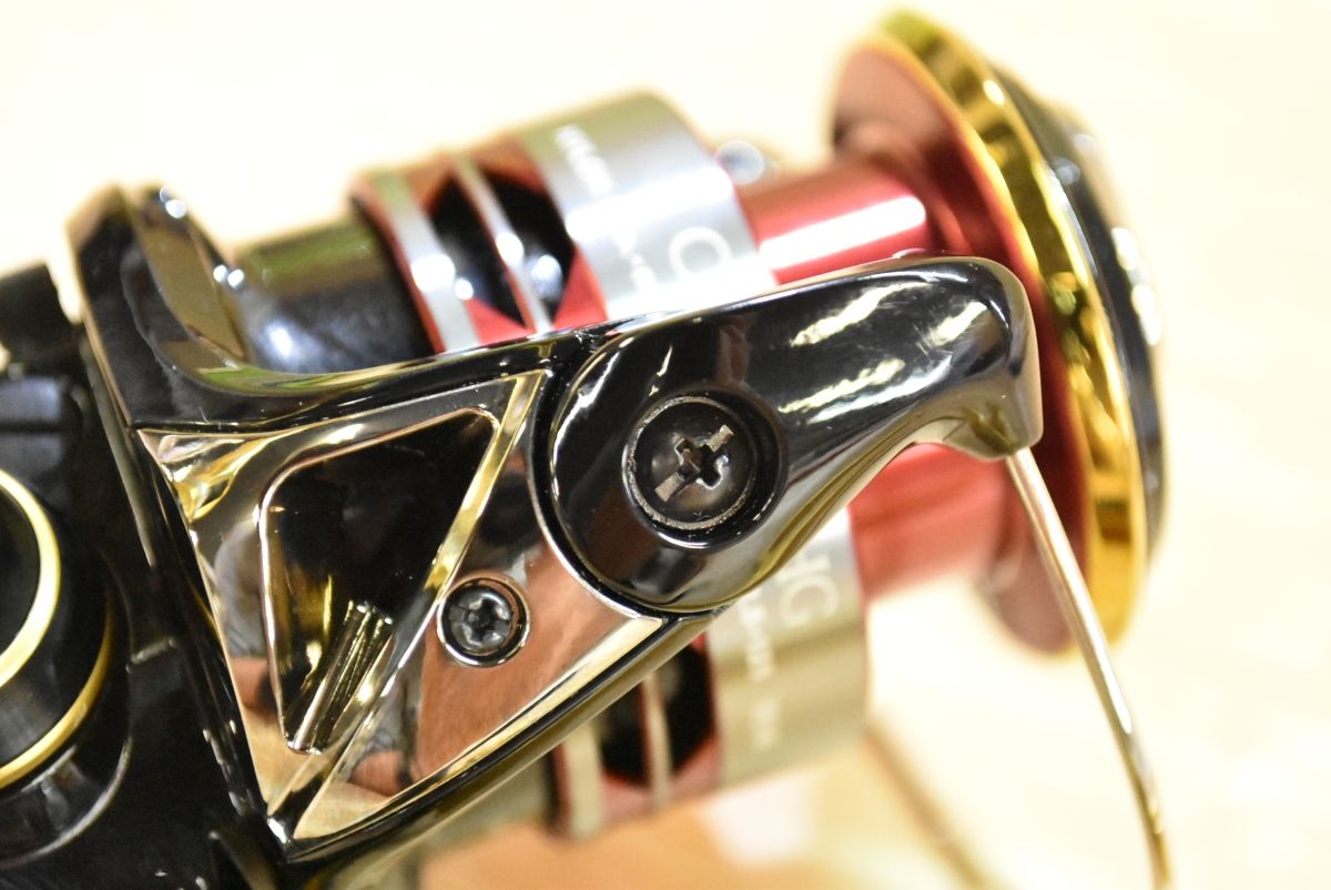 シマノ 14 BB-X ハイパーフォース C2000DHG スピニングリール SHIMANO